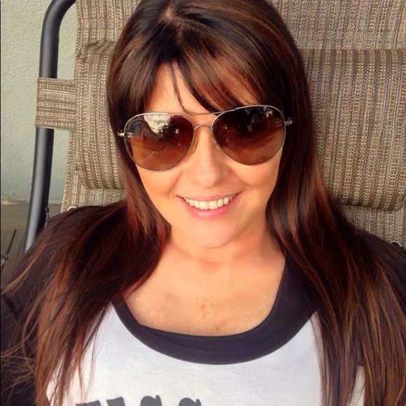 Meet your Posher, Shelby - Picture 1 of 1